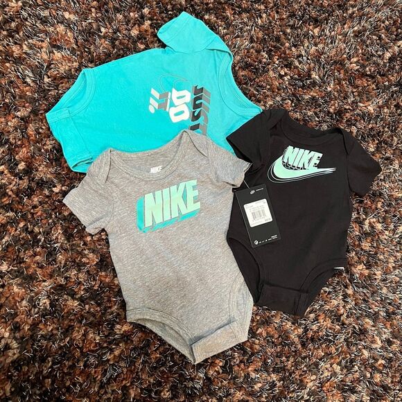 Nike Baby Onesie Set in Washed Teal 3 Pack 3M 3 Months - Picture 7 of 8